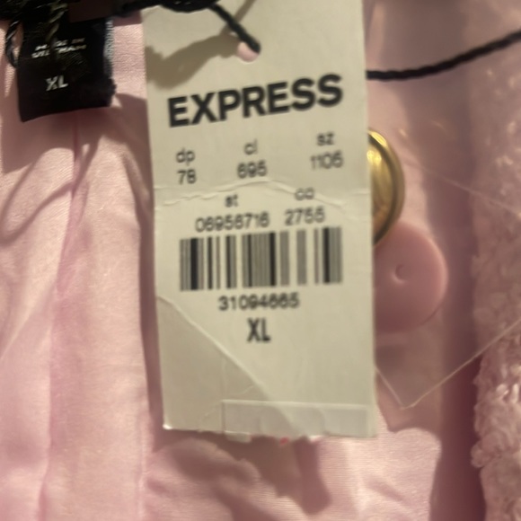 Short Sleeve Cropped Tweed Jacket
Color: SOUVENIR PINK
Size: XL…. It's really ❤️ - Picture 5 of 5